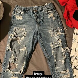 Refuge Ripped Denim Jeans